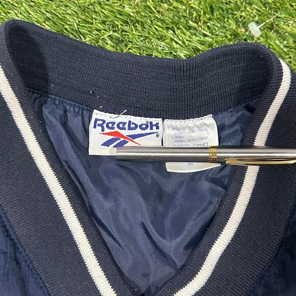 Vintage Reebok Windbreaker3 - Picture 3 of 3